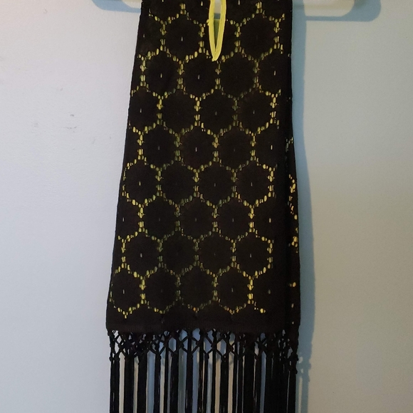 Top - Picture 3 of 3